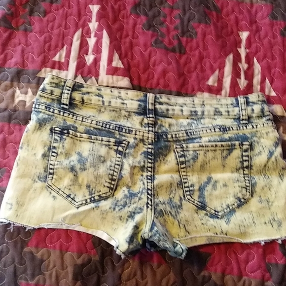 Jean shorts - Picture 2 of 6